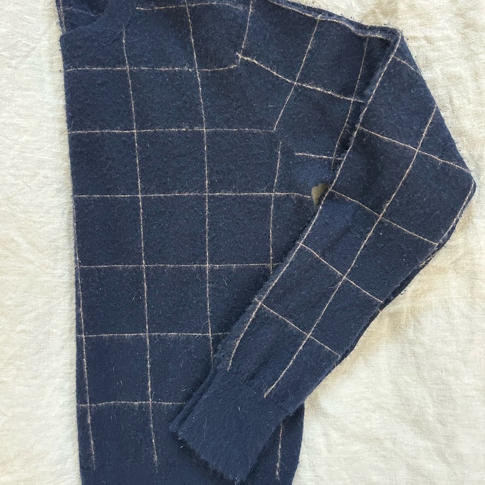 Vince 100% Cashmere Sweater - Picture 6 of 7